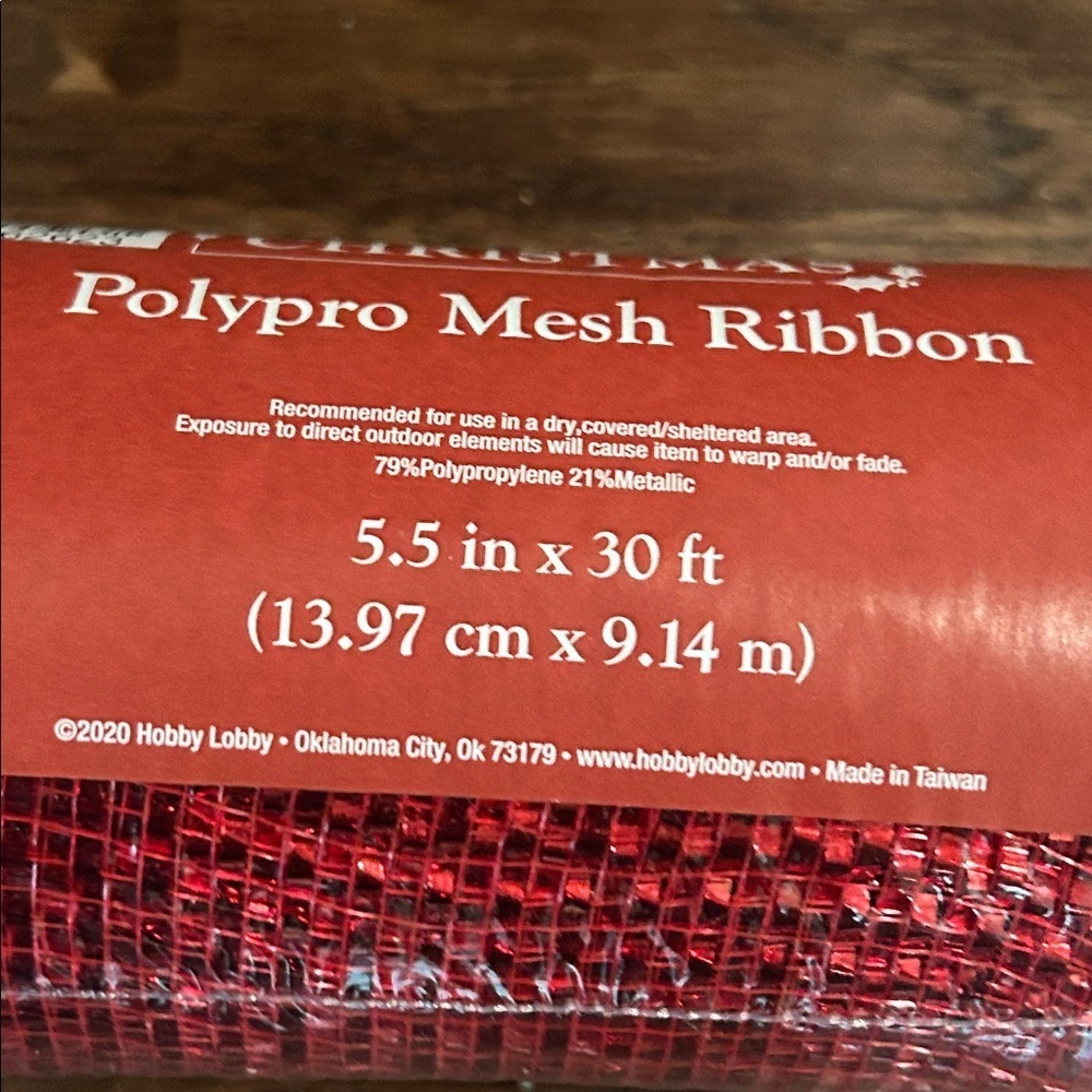 Christmas Red Polypro Mesh Ribbon - Picture 2 of 4